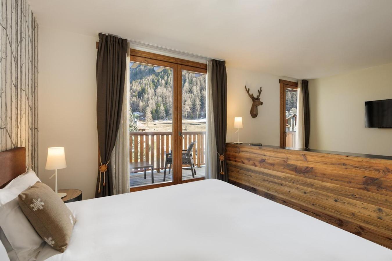 Montana Lodge & Spa, By R Collection Hotels Ла-Тюїль Екстер'єр фото